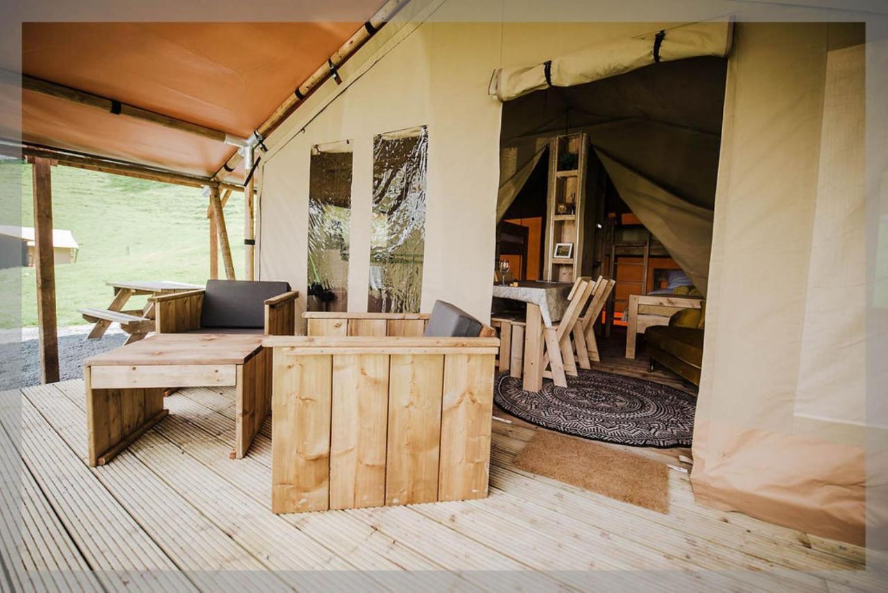 Ty Llewelyn Glamping & Camping Hotel ชานีดลอยส์ ภายนอก รูปภาพ